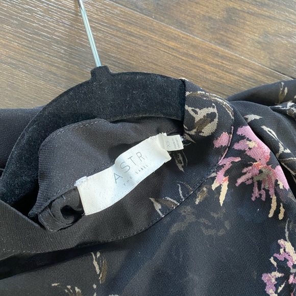 ASTR The Label Chantelle Top - Picture 6 of 7